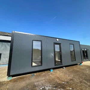 7.5-x-3m-Office-with-kitchenetteWC-.webp 7.5 x 3m Office with Kitchenette and WC – Modular Shipping Container Workspace