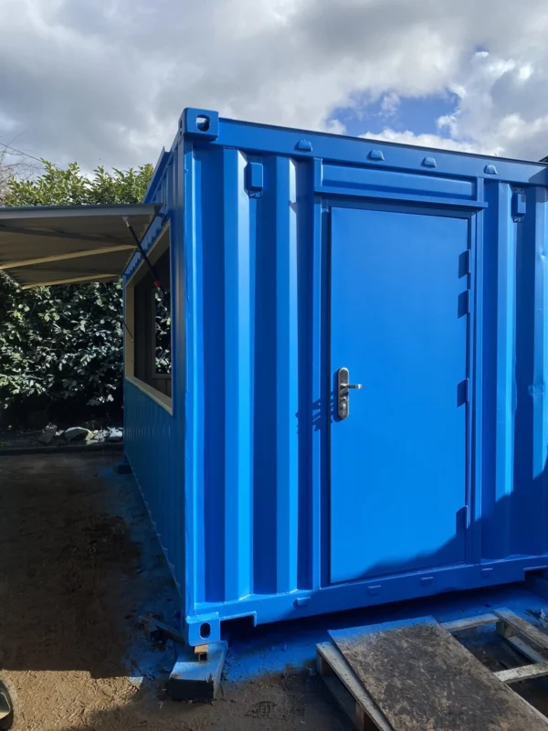 15ft Shipping Container Bar, Kiosk & Service Pod – Custom Converted Unit