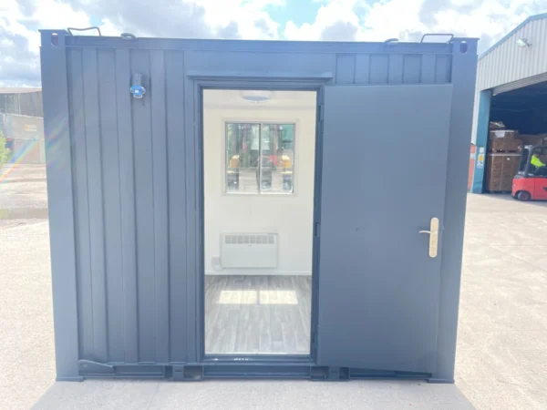 s-l1600-25-3.webp 10×8 ft Office Shipping Container
